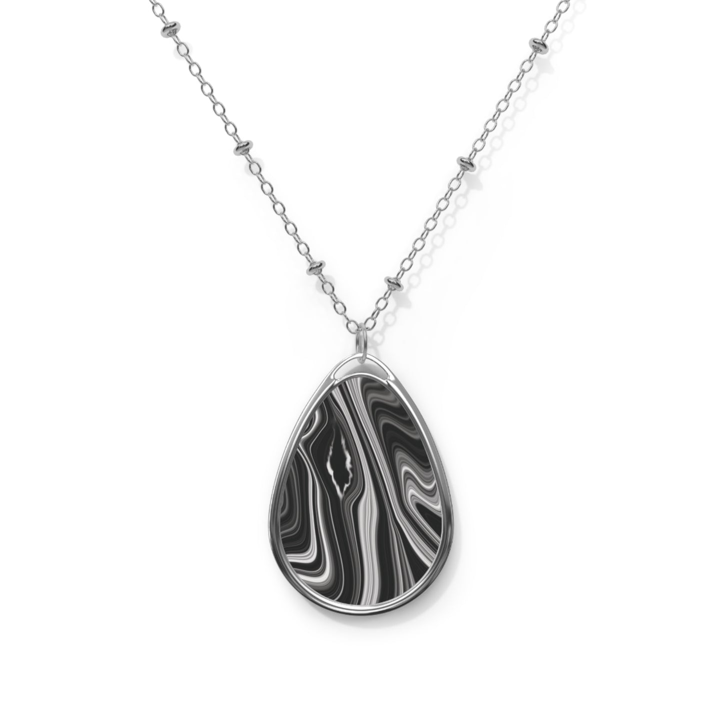 Radiating Elegance V2 Elegant Oval Necklace – Modern Black & Silver Design for Everyday Wear